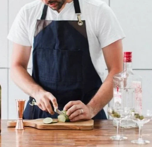 Under NY Sky Aprons apresentados no Crafty Bartending entre os melhores para bartenders