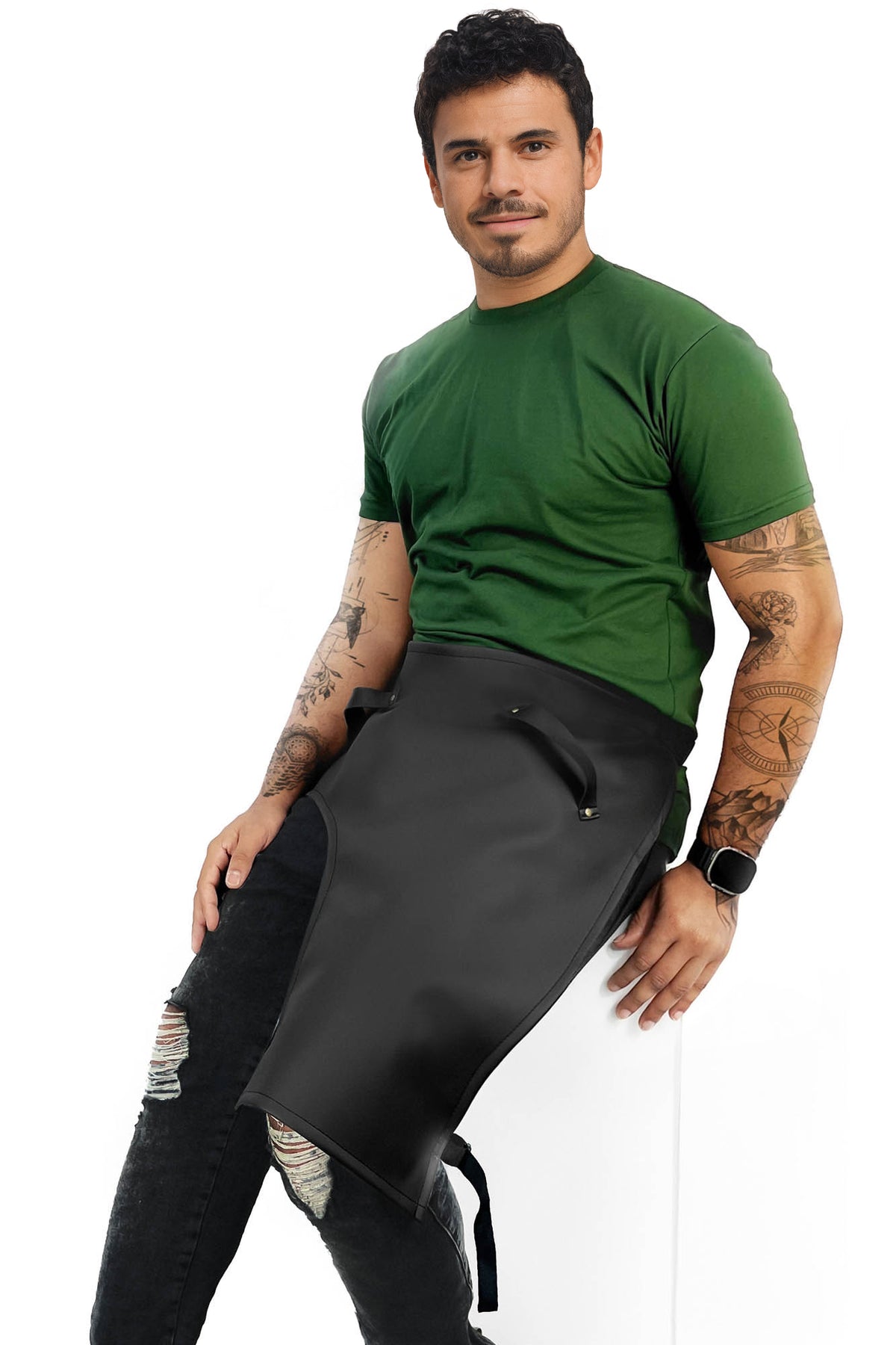 Avental de Tatuagem em Couro Vegano - Reforçado com Rebites, Higienizável, Alças com Fecho Fácil - Tatuador, Estúdio Tatuagem - Under NY Sky